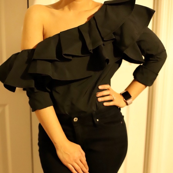 Tops - One shoulder ruffle top